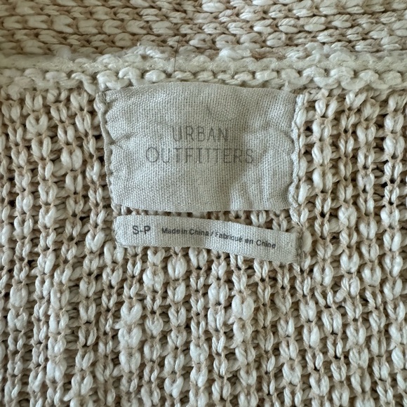 Urban Outfitters Oversized Sweater Bishop Sleeves - Picture 9 of 10